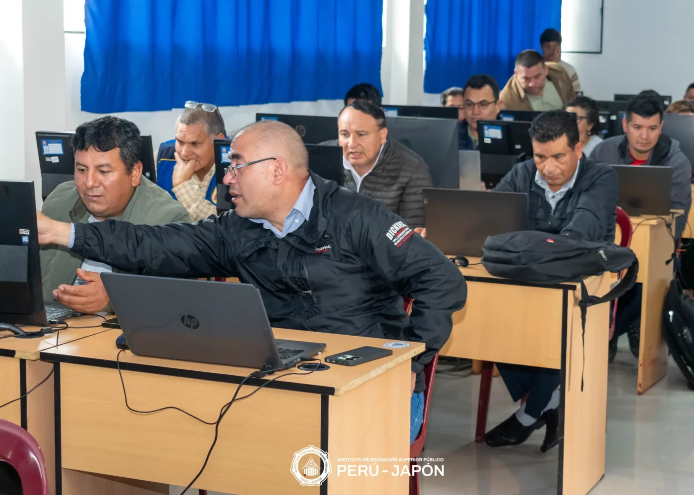 Fortalecimiento de las competencias digitales docentes en el Instituto de Educación Superior Público “Perú – Japón”