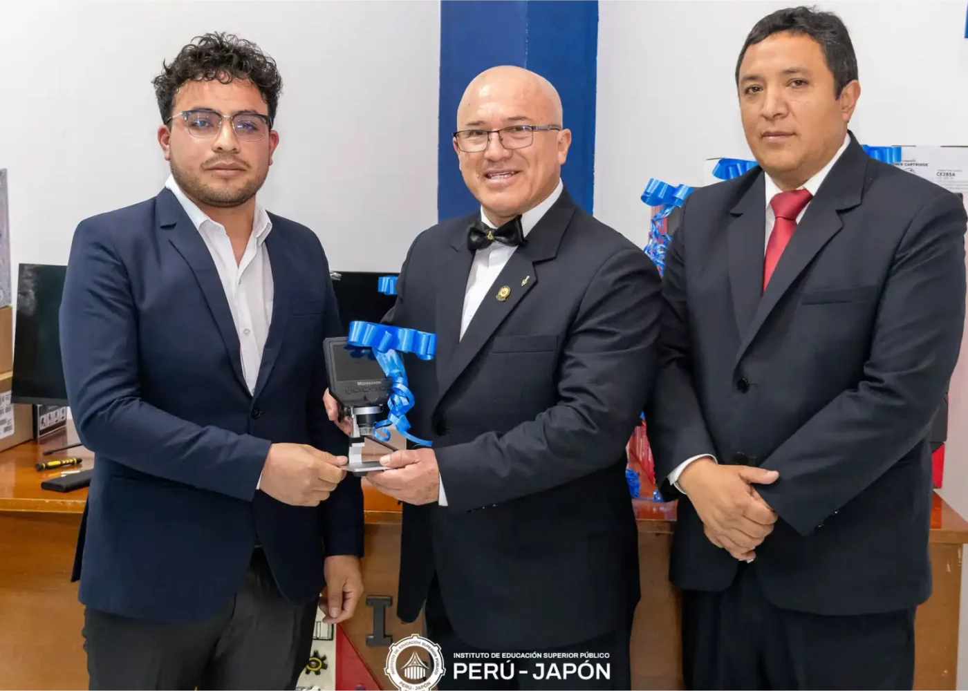 Egresados de APSTI y Computación e Informática fortalecen los espacios de formación del Instituto de Excelencia Perú Japón